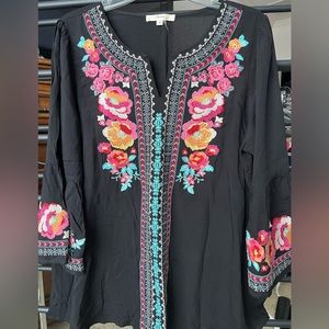 Andree by Unit embroidered blouse
